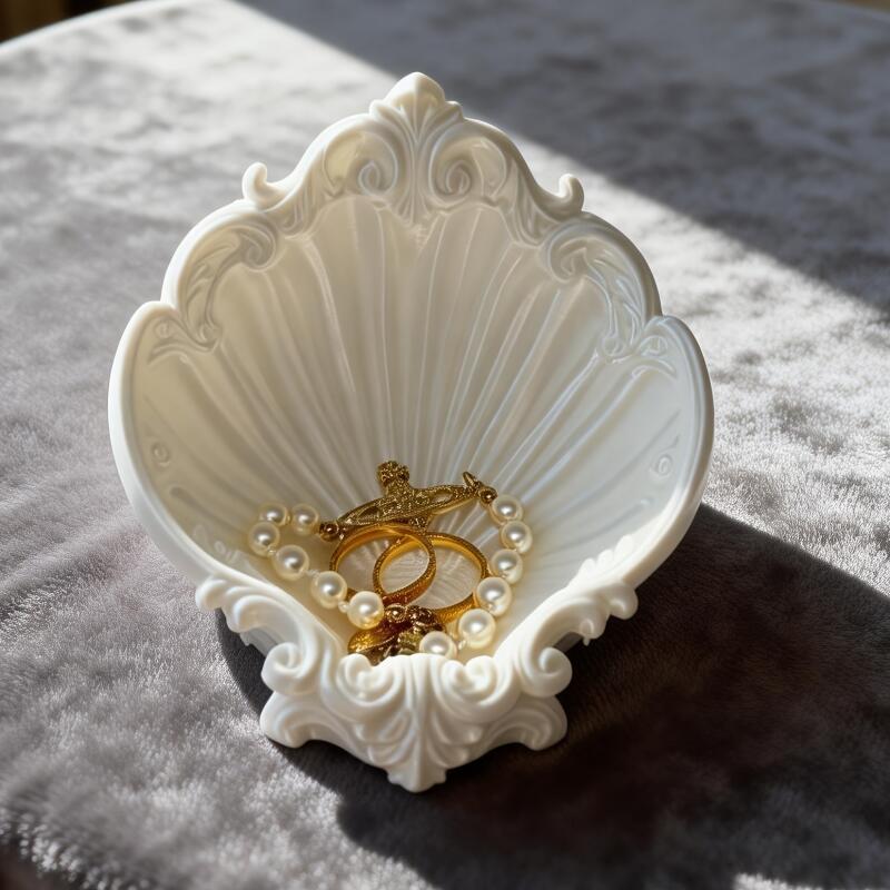 Vintage Muschelförmige Geprägt – Jewelry Making Desk Bewertung und Preis